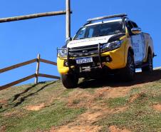 BPRv promove treinamento em caminhonete 4x4 para policiais militares e agentes de trânsito em Quatro Barras, na RMC