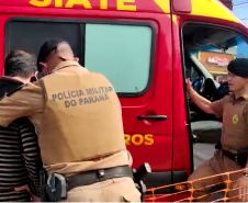 Policiais militares salvam bebê afogado em Londrina (PR), no Norte do estado