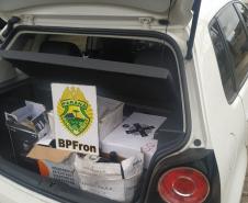 Diversas garrafas de vinho estrangeiro são apreendidas pelo Batalhão de Fronteira em Barracão, no Sudoeste do Paraná