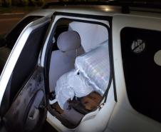 Em Itaipulândia (PR), PM apreende cigarros e mercadorias contrabandeadas do Paraguai