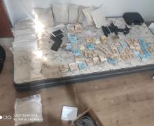 PM descobre laboratório de drogas e prende dois envolvidos no Botiatuvinha, em Curitiba