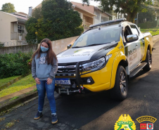 Adolescente recebe visita de policiais militares rodoviários no dia do aniversário em Curitiba