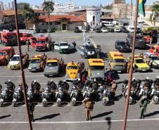 Inédito desfile motorizado da PM passa por cartões-postais da capital em alusão aos 166 anos da Corporação