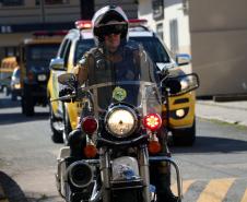 Inédito desfile motorizado da PM passa por cartões-postais da capital em alusão aos 166 anos da Corporação