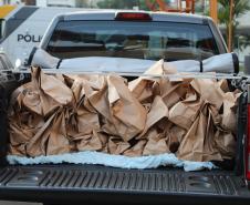 Em meio à pandemia, policiais militares criam projeto social e entregam alimentos para pessoas em situação de rua na Capital