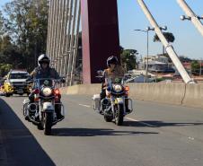 Inédito desfile motorizado da PM passa por cartões-postais da capital em alusão aos 166 anos da Corporação