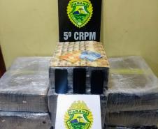 Pela Operação Metrópolis, BPFron localiza carro carregado com 300 quilos de maconha em Santa Tereza do Oeste (PR)