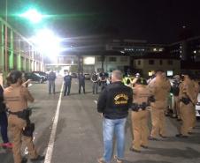 Cigarros e essências contrabandeados são apreendidos e 15 estabelecimentos fechados pela PM durante Operação AIFU na Capital