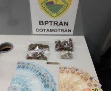 BPTran encaminha trio e apreende porções de maconha no Cajuru, em Curitiba