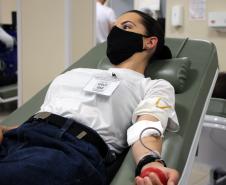 Cadetes da Polícia Militar doam sangue no Hemepar de Curitiba