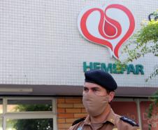 Cadetes da Polícia Militar doam sangue no Hemepar de Curitiba