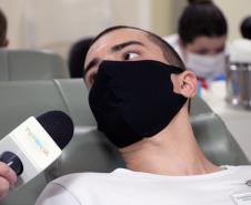 Cadetes da Polícia Militar doam sangue no Hemepar de Curitiba