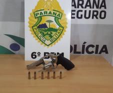 Revólver e maconha são apreendidos pela PM em Cascavel (PR)