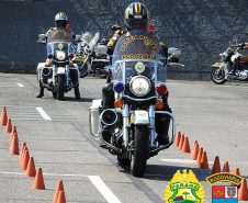 Policiais do BPRv participam de treinamento em motocicletas na Região Metropolitana de Curitiba (RMC)