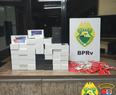 BPRv apreende quase 150 quilos de maconha e R$ 100 mil em eletrônicos no paraná