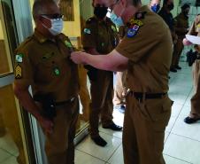 Batalhão da PM de Ivaiporã (PR) entrega Medalha de Mérito a policiais durante evento