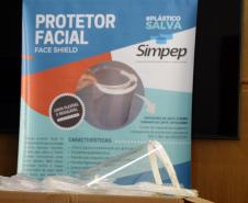 Comandante-Geral da PM recebe doação de 5 mil máscaras e face shields