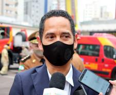 Governador entrega 15 novas viaturas para o Corpo de Bombeiros