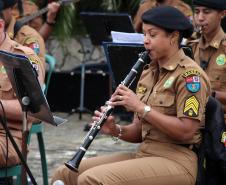 Banda de Música da PM faz apresentação em comemoração ao Dia do Professor em Curitiba