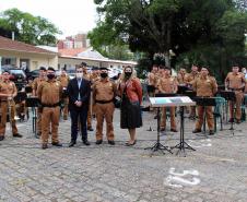 Banda de Música da PM faz apresentação em comemoração ao Dia do Professor em Curitiba