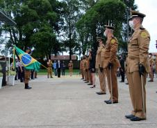 Policiais militares são homenageados durante solenidade em comemoração aos 52 anos do 13º Batalhão em Curitiba