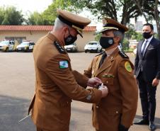 Militares estaduais e civis são condecorados com medalha em Francisco Beltrão