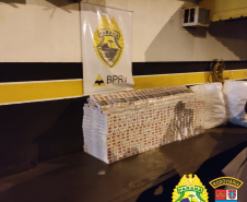 No Noroeste do estado, BPRv apreende 14 quilos de maconha e 22 mil maços de cigarros contrabandeados