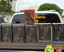 BPRv apreende carro carregado com cigarros eletrônicos, essências e acessórios contrabandeados
