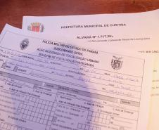 Ação Integrada de Fiscalização Urbana fecha 25 estabelecimentos comerciais em Curitiba