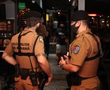 Ação Integrada de Fiscalização Urbana fecha 25 estabelecimentos comerciais em Curitiba