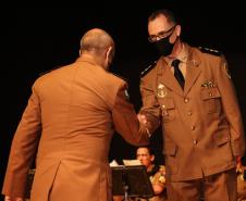 Batalhão da PM em Curitiba comemora oito anos de criação com entrega de medalhas e troca de Comando
