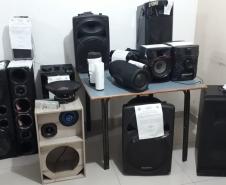 AIFU fecha três estabelecimentos comerciais em Curitiba e apreende 13 aparelhos de som no Litoral do estado