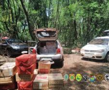 Em Guaíra (PR), BPFron e PF apreendem cinco veículos e encontraram depósito de cigarros contrabandeados durante a Operação Hórus