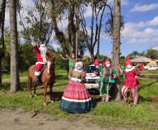 Natal Itinerante da Polícia Militar distribui mais de 4,5 mil brinquedos em bairros carentes de Curitiba