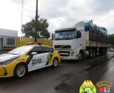 Batalhão Rodoviário faz maior apreensão de maconha no ano em Santa Helena; 4,6 toneladas de droga estavam em caminhão