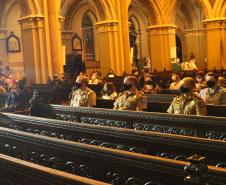 Banda de Música da PM faz Live de natal na Catedral Basílica Menor de Curitiba