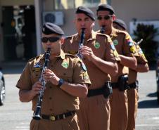 Banda de Música da PMPR faz apresentação para policiais que trabalham no administrativo no Quartel do Comando-Geral