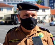 Banda de Música da PMPR faz apresentação para policiais que trabalham no administrativo no Quartel do Comando-Geral