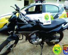 Moto roubada e crack são apreendidos pela PM no Noroeste do estado