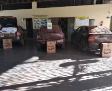 BPFron apreende quatro veículos carregados com quatro mil pacotes de cigarros contrabandeados em Guaíra (PR)