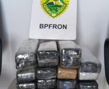 BPFron apreende mais de 17 quilos de maconha ao abordar ônibus em Marechal Cândido Rondon (PR)