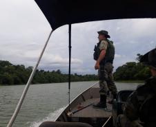 Polícia Ambiental encontra 500 metros de rede nos Rios do Corvo, no Noroeste do estado