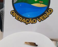 Duas abordagens da PM em Matinhos resultam em maconha e crack apreendidos