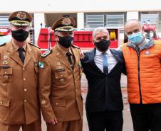 Governador participa de troca de Comando do Corpo de Bombeiro e entrega novas viaturas em Curitiba
