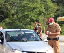 No Réveillon de 2021, Batalhão Rodoviário atende acidentes de trânsito e apreende drogas no Litoral
