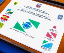 Governador participa de troca de Comando do Corpo de Bombeiro e entrega novas viaturas em Curitiba