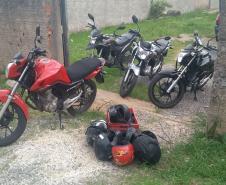 Rastreador leva PM a casa onde havia quatro motos furtadas em Colombo (PR), na RMC