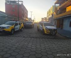 PM cumpre mandados judiciais no Litoral e encaminha dois homens por tráfico durante a Operação Vida