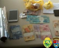 Mais de meio quilo de cocaína é apreendido pela PM no Sudoeste do estado; três são presos