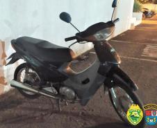 Em Maringá (PR), dois veículos furtados são recuperados e duas pessoas são encaminhadas pela PM em ocorrências seguidas